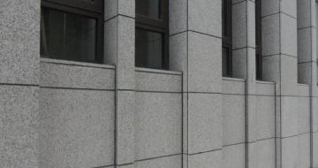 保山芝麻灰外墙干挂石材及施工注意事项