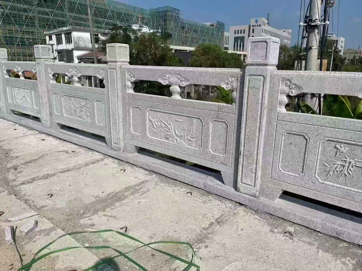 保山 芝麻白栏杆