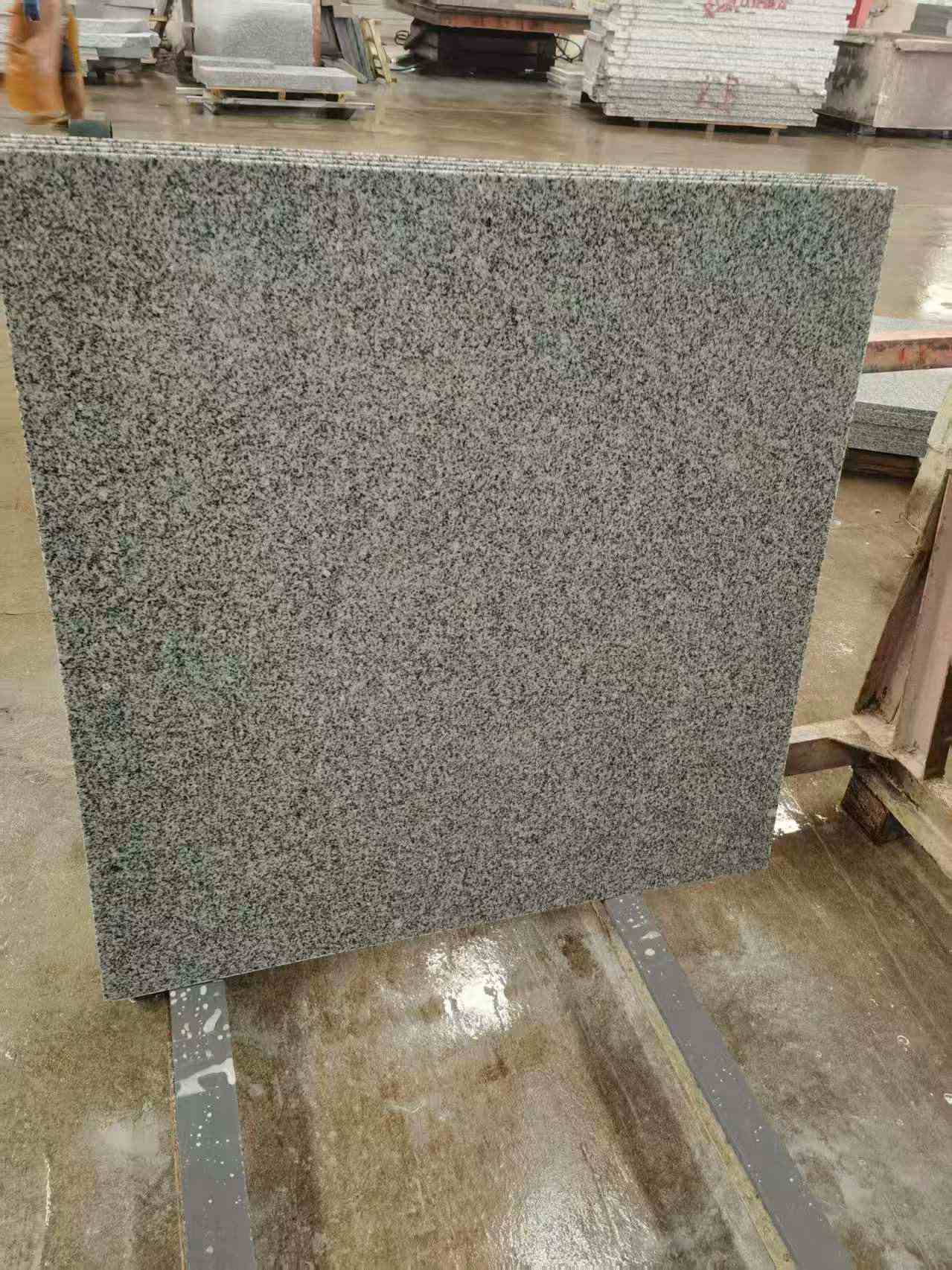 保山 芝麻白光面900*900，高地铁标准