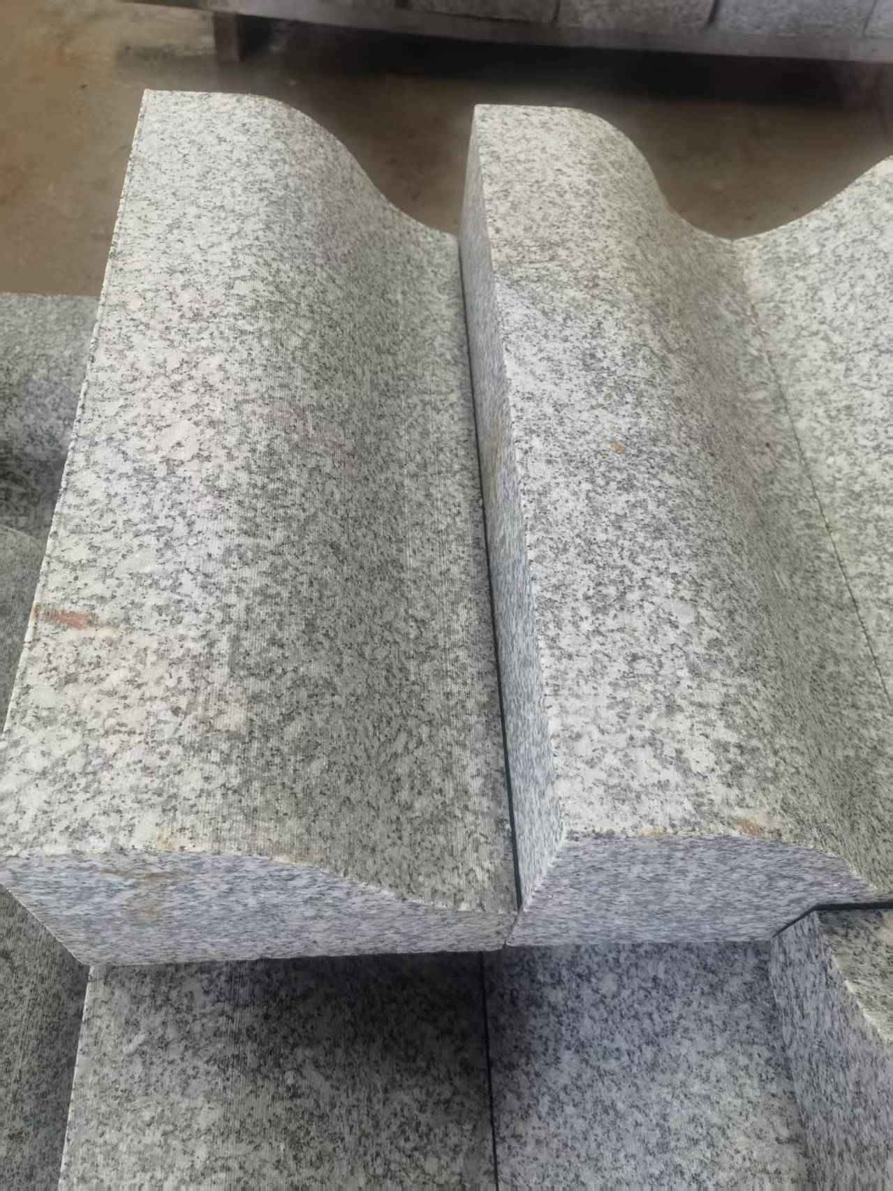 保山芙蓉白S型拉丝面路沿石
