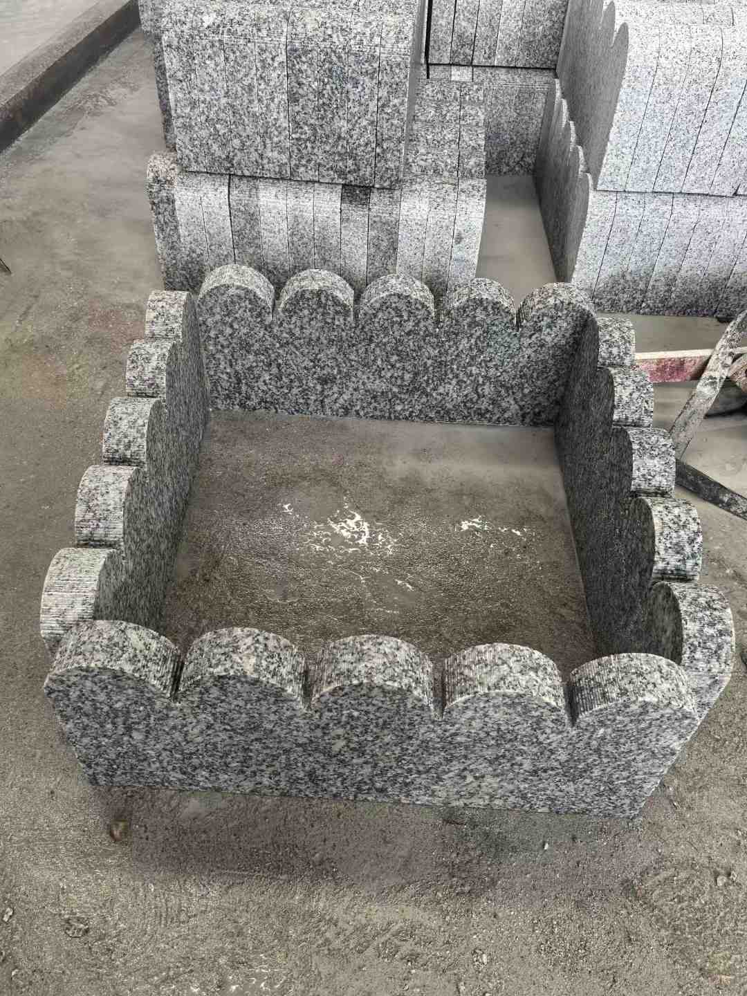 保山 花边石、花坛围栏石、花池界石、菜园栅栏石、镶边石、波浪状界石介绍